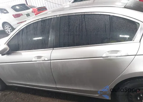 2010 Honda Accord 2.4 Lx из США, поврежденный, VIN 1HGCP2F32AA016123